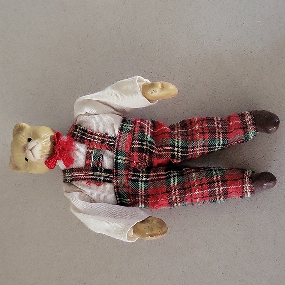 Dollhouse Miniature Bear - Picture 4 of 7